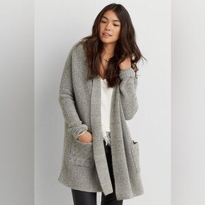 AEO Oversized Thick Knit Gray Cardigan Sweater Size Medium